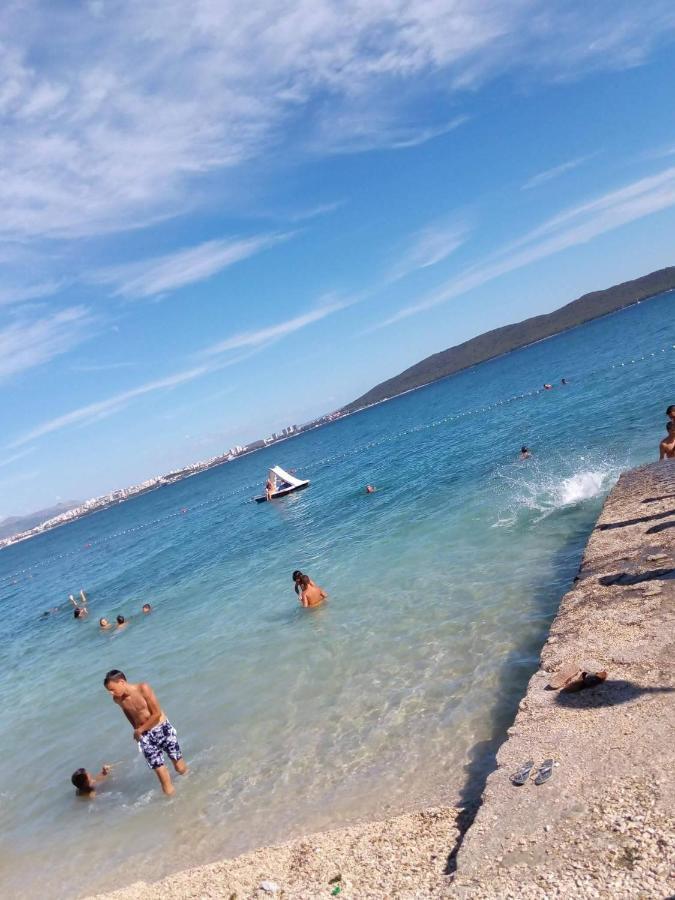 Apartments Pavlinovic Kastela Exterior photo