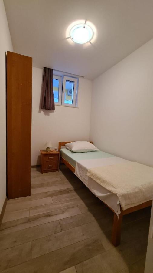 Apartments Pavlinovic Kastela Exterior photo