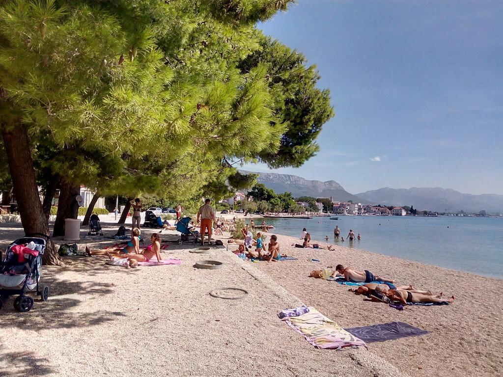 Apartments Pavlinovic Kastela Exterior photo